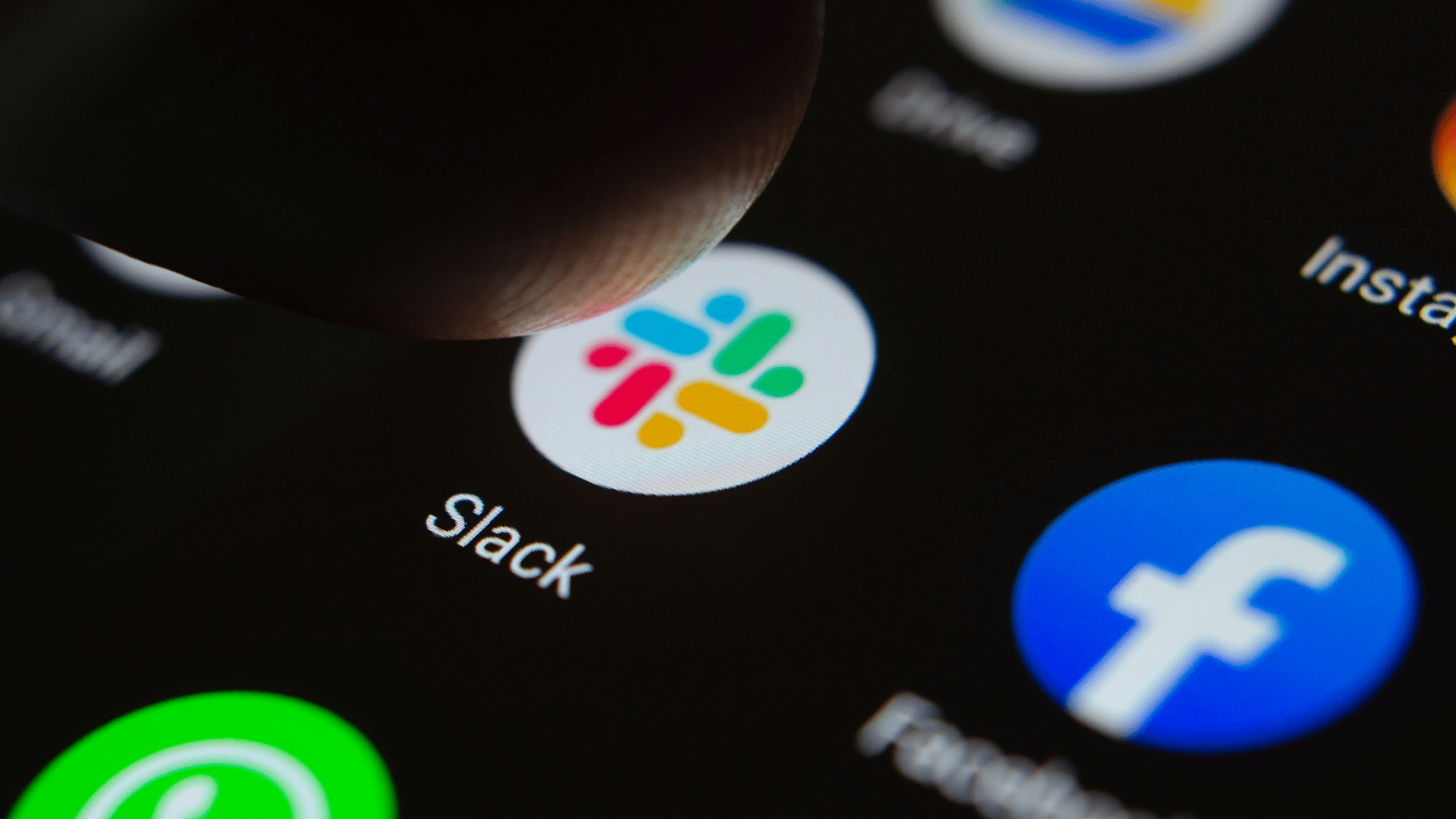 Comment optimiser votre contenu pour les réseaux sociaux : Facebook, Slack et X