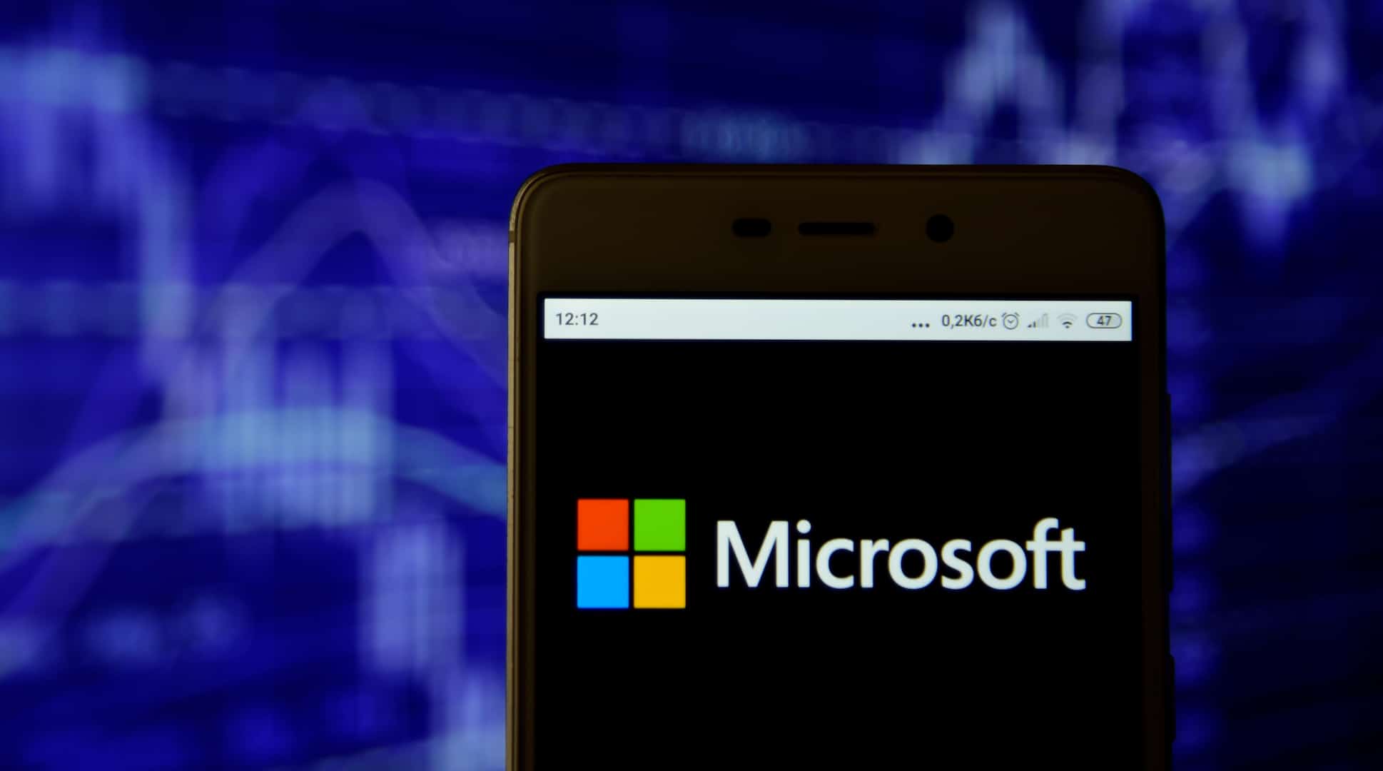 Le Guardian accuse Microsoft d'avoir terni sa réputation avec un sondage offensant généré par l'IA