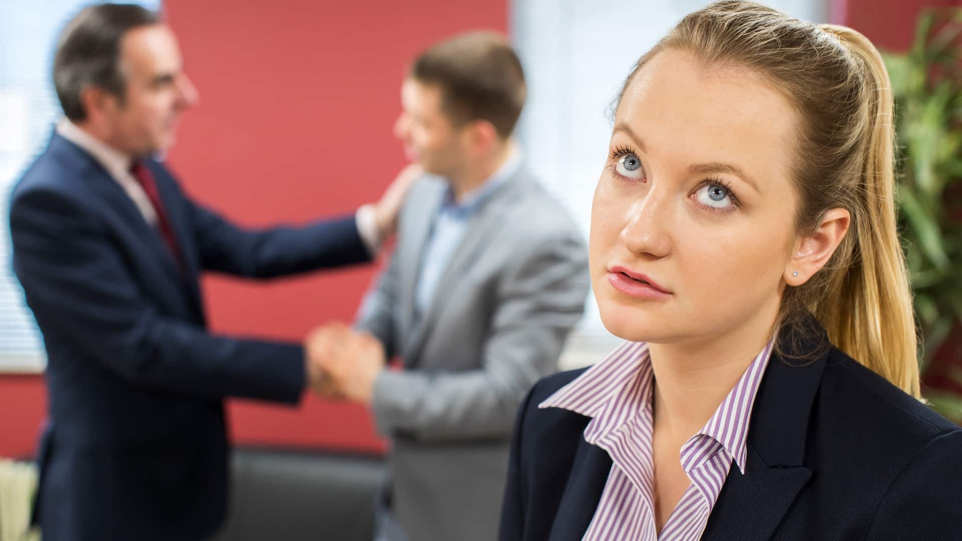 Enquête : l'écart salarial entre les hommes et les femmes dans le domaine du marketing de recherche se creuse