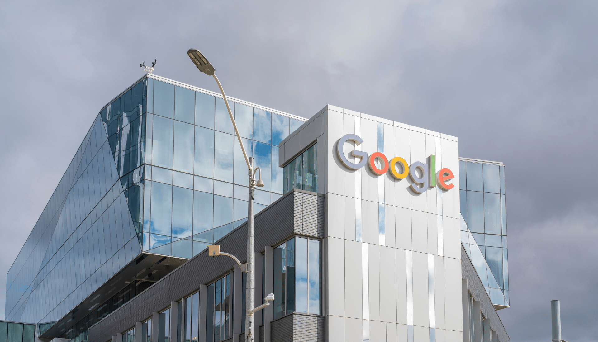 Google déclaré monopole : réactions et implications du secteur