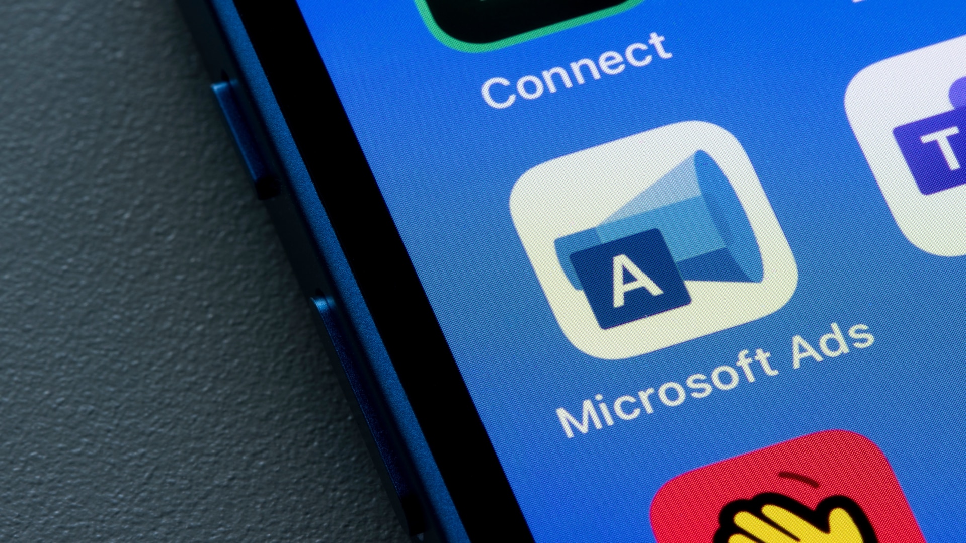L'escroquerie de phishing cible les comptes Microsoft AD via la recherche Google
