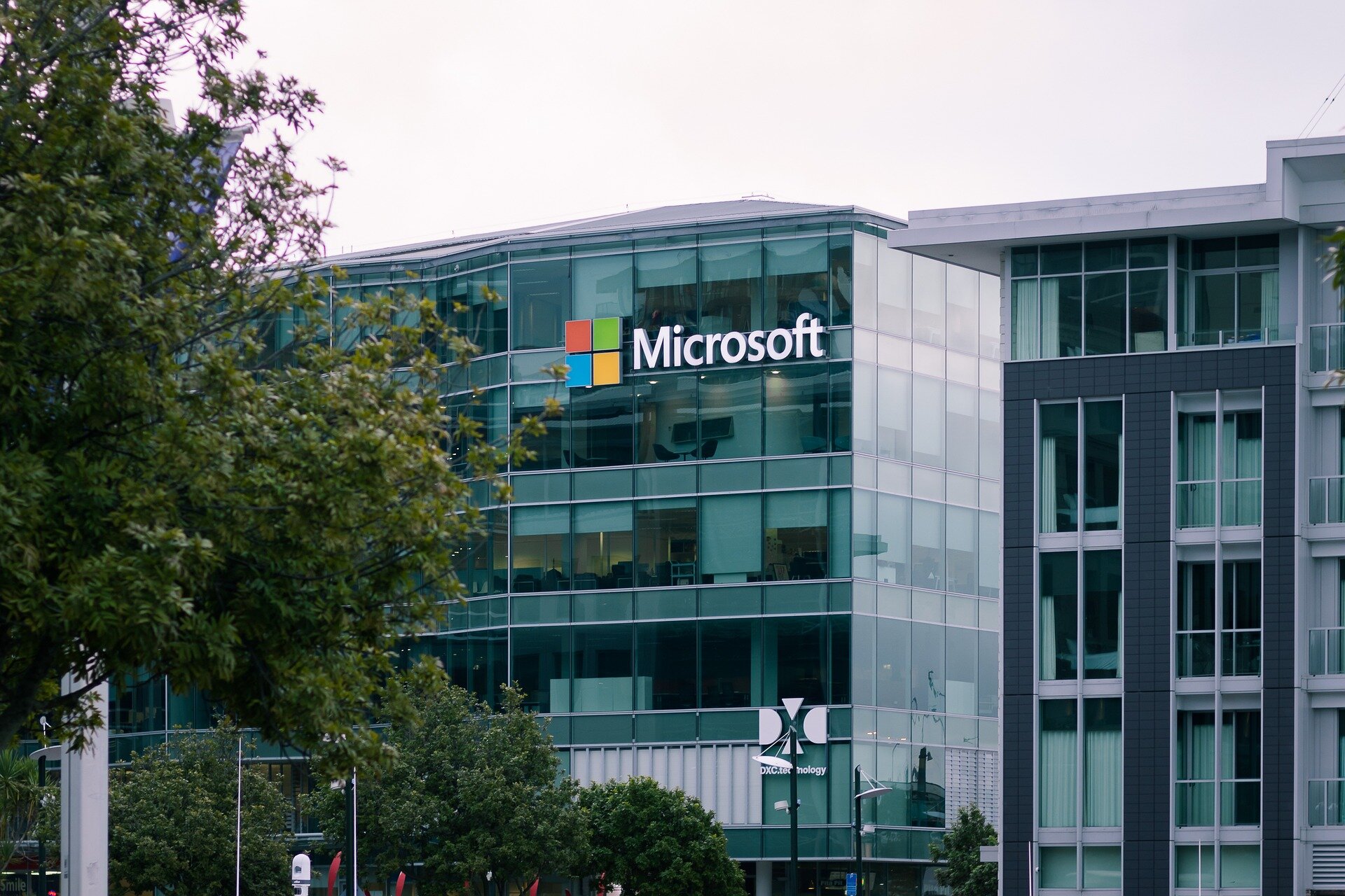 De IBM à Openai: 50 ans de victoire (et échoué) à Microsoft