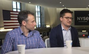 Corey Sanders et Shawn Lewis de CoreWeave ont parlé avec theCUBE de nouveaux outils pour piloter l'IA agentique.